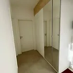 Apartman Modern With Garden Free Parking *