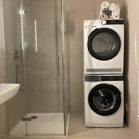 Modern With Garden Free Parking Apartament