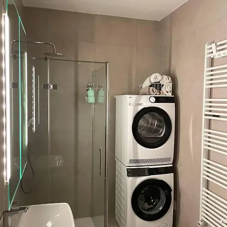Apartment Modern With Garden Free Parking *