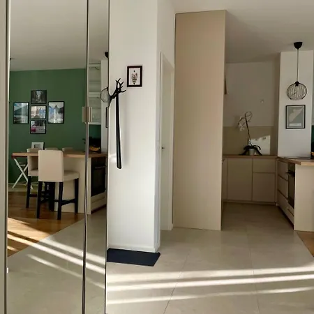 Modern With Garden Free Parking Apartament *