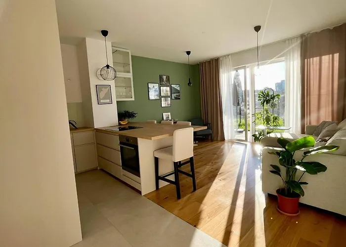 Modern With Garden Free Parking 류블랴나