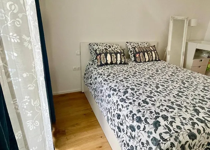 Modern With Garden Free Parking Lublana