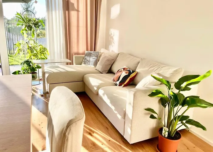 Modern With Garden Free Parking 아파트 *